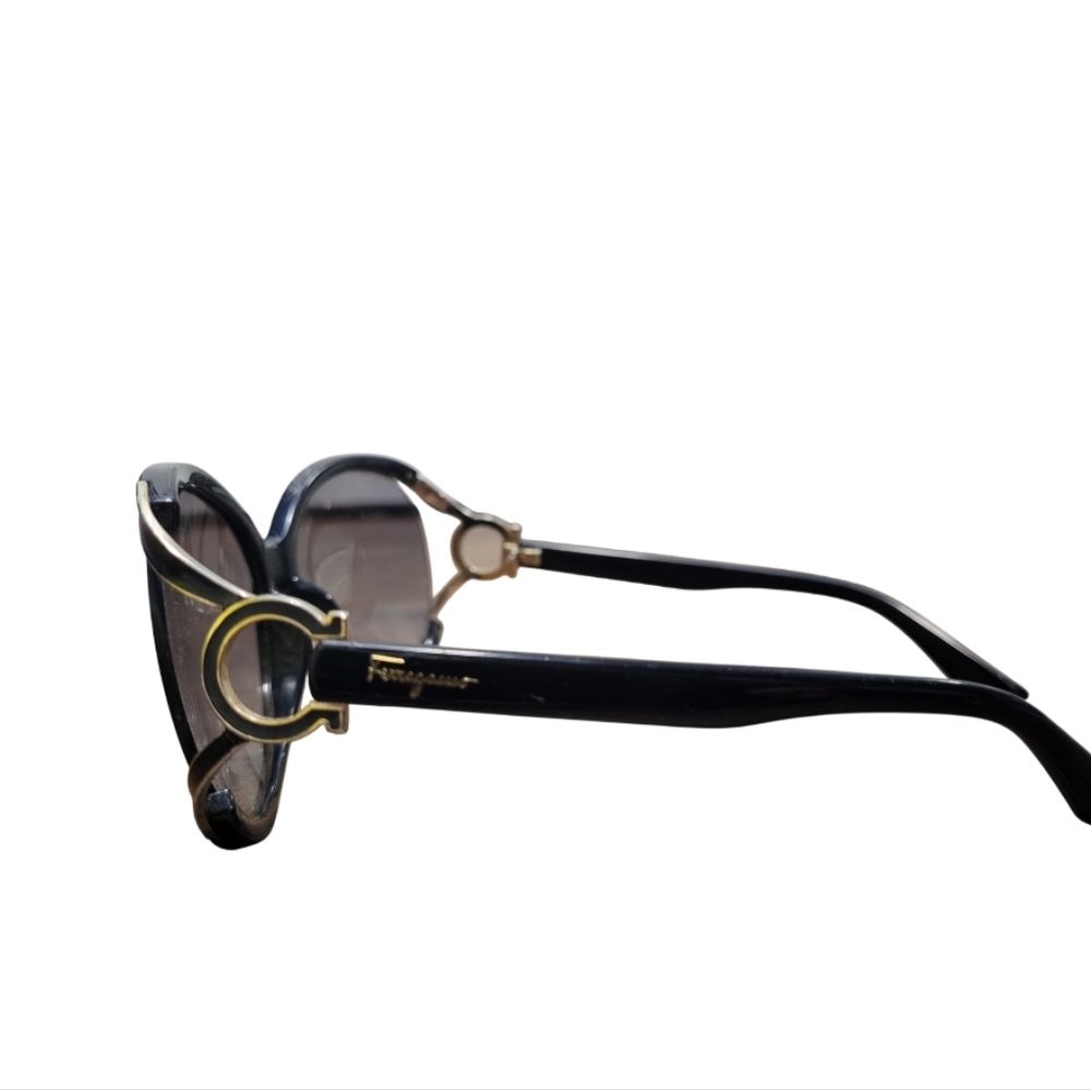 Salvatore Ferragamo Sunglasses - Picture 2 of 5